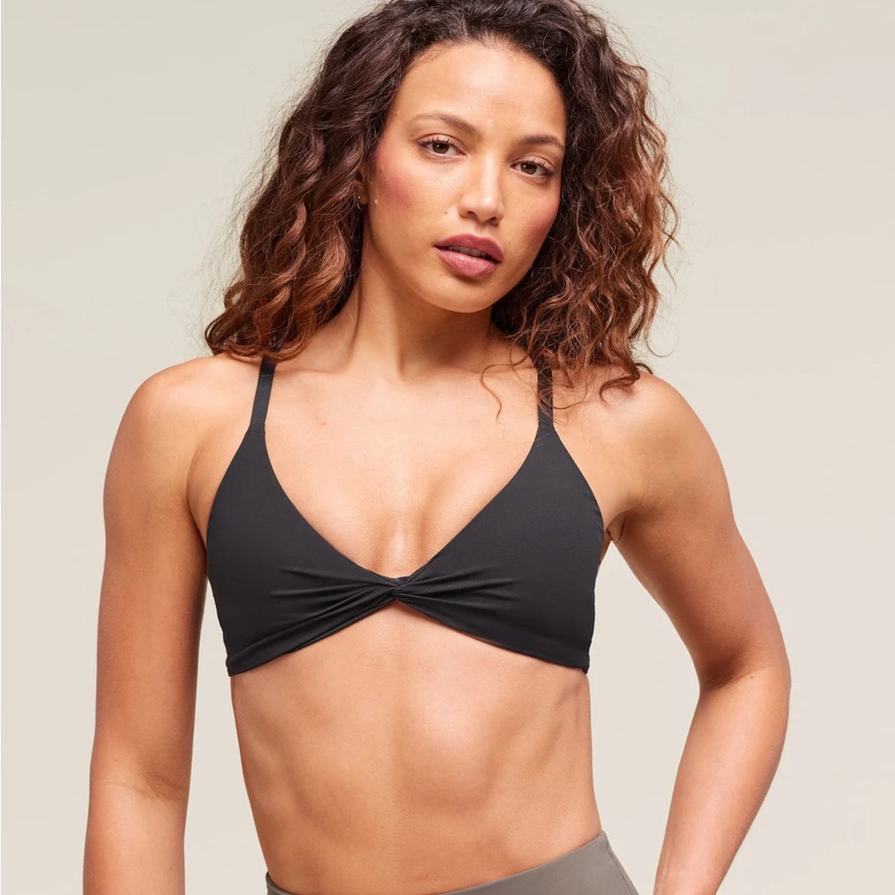 Gymshark Black Twist Front Bralette
